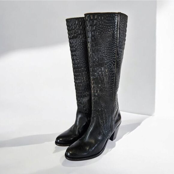 Frye Vintage Crocodile Embossed Leather Stacked Heel Boots in Distressed Black 8 - Picture 1 of 16